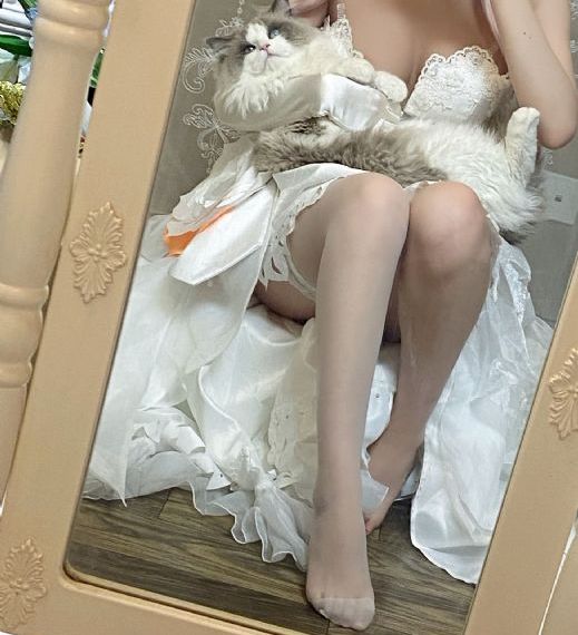 彩虹月亮
